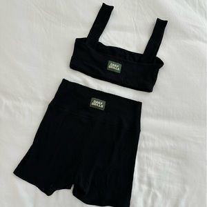 Daily Drills Black Ribbed Set